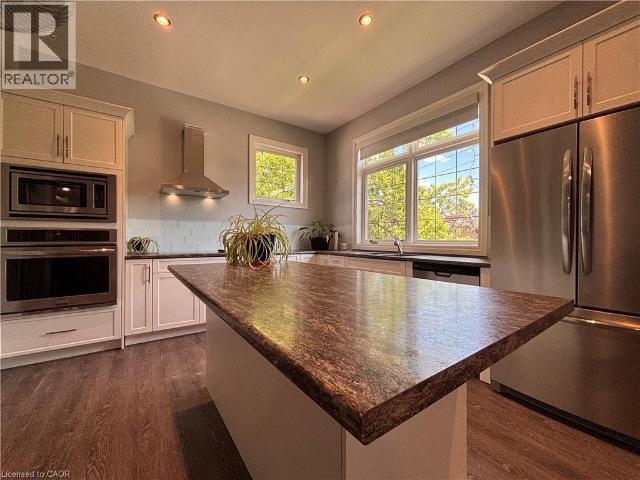 apartment at 71 WILSON Street E, Ancaster, Ontario, L9G2B3