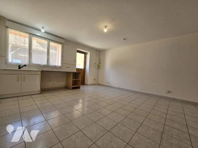 Apartment at 71 Viré, VIRE, 71260, France