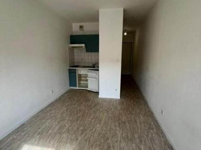 Apartment at 72 Mans, LE MANS, 72000, France