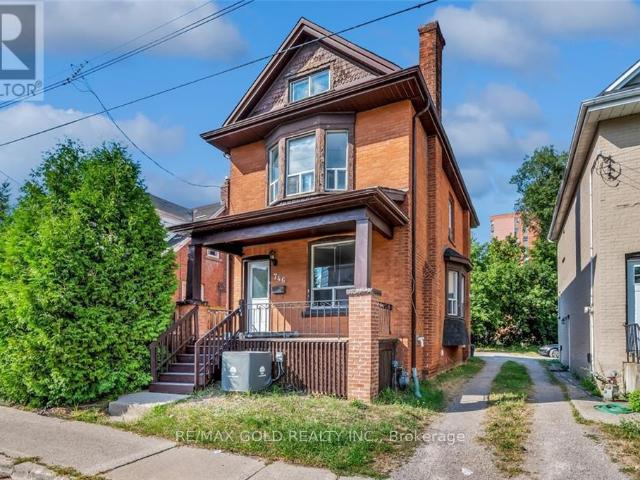 apartment at 746 KING STREET W