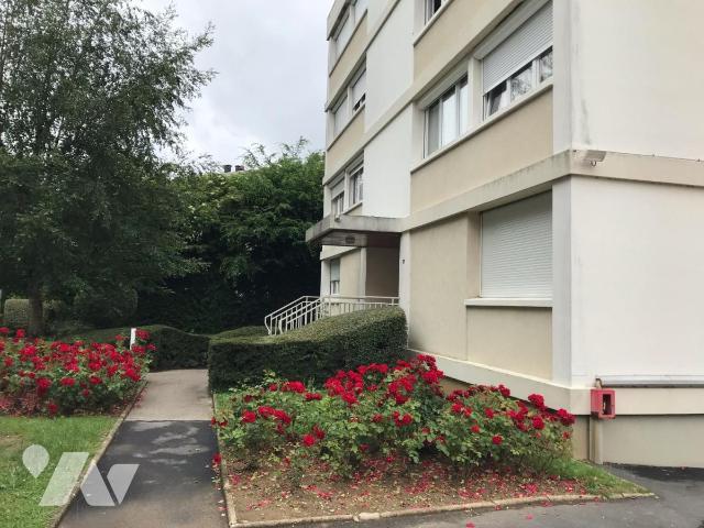 Apartment at 76 Bihorel, BIHOREL, 76420, France