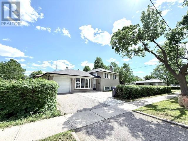 apartment at 77 PORTERFIELD ROAD, Toronto, Ontario, M9W3J7