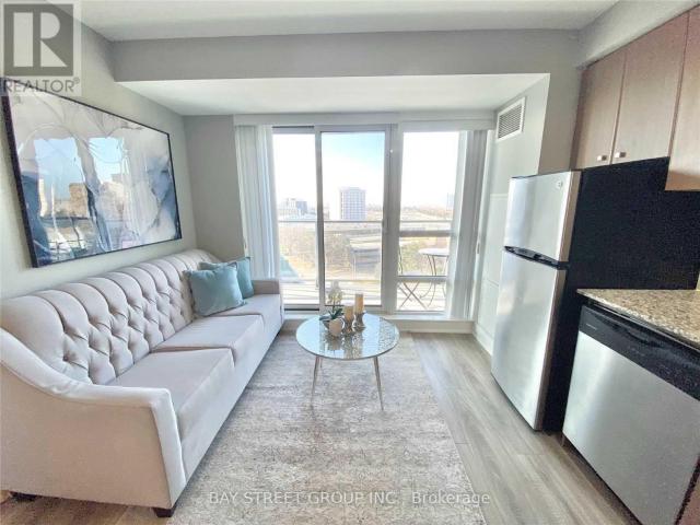 apartment at 801 2015 SHEPPARD AVENUE E, Toronto, Ontario, M2J0B3