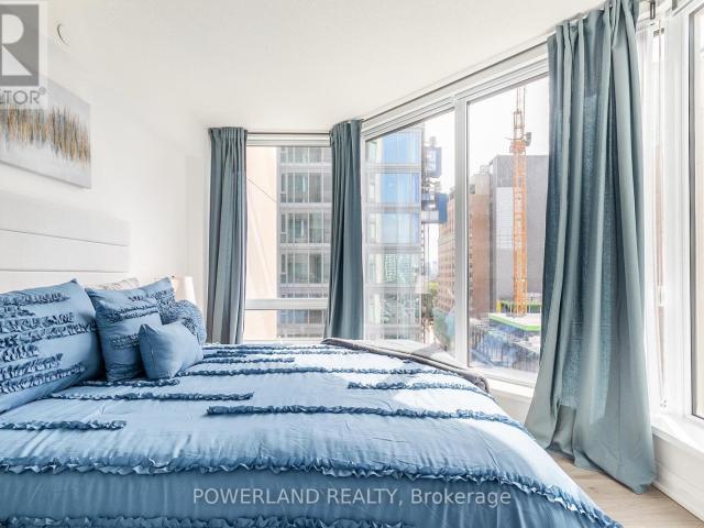 apartment at 814 155 YORKVILLE AVENUE, Toronto, Ontario, M5R0B4