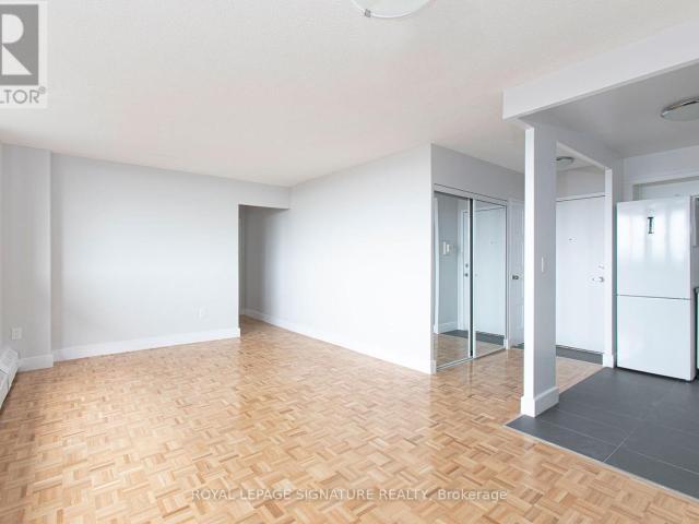 apartment at 815 666 SPADINA AVENUE, Toronto, Ontario, M5S2H8