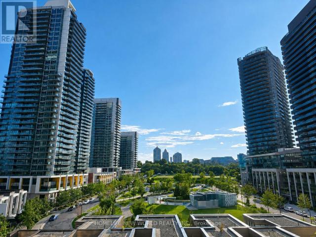 apartment at 811 121 MCMAHON DRIVE, Toronto, Ontario, M2K0C1