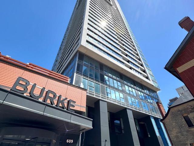 apartment at 811 609 SHERBOURNE STREET, Toronto, Ontario, M4X0A4