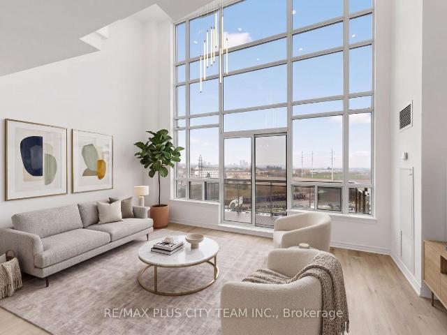 apartment at 812 – 1720 EGLINTON AVENUE E