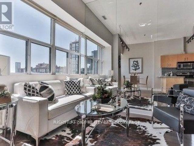 apartment at 813 700 KING STREET W, Toronto, Ontario, M5V2Y6