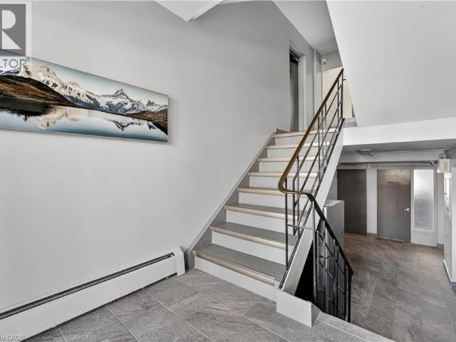 apartment at 81 KENWOOD Drive Unit# 7