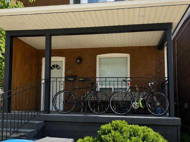 apartment at 827 DUPONT STREET, Toronto, Ontario, M6G1Z7
