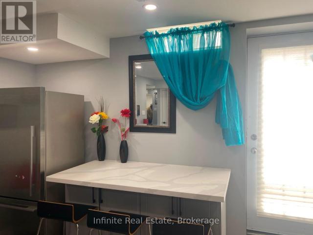 apartment at 838 GAZLEY CIRCLE, Milton, Ontario, L9T6L6