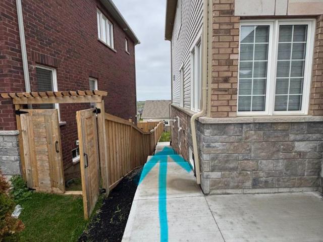 apartment at 83 ATLANTIS DRIVE, Orillia, Ontario, L3V8L4