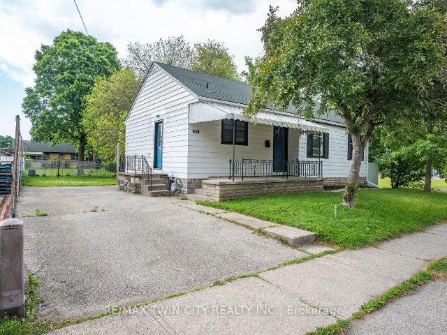 apartment at 848 COLBORNE STREET E, Brantford, Ontario, N3S3S9