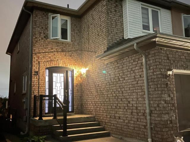 apartment at 85 OCTOBER LANE, Aurora, Ontario, L4G7A1