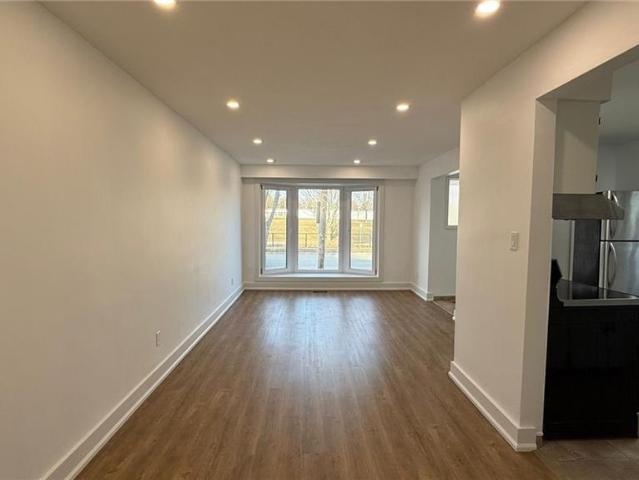 apartment at 88 LONGFORD Drive, Newmarket, Ontario, L3Y2Y4