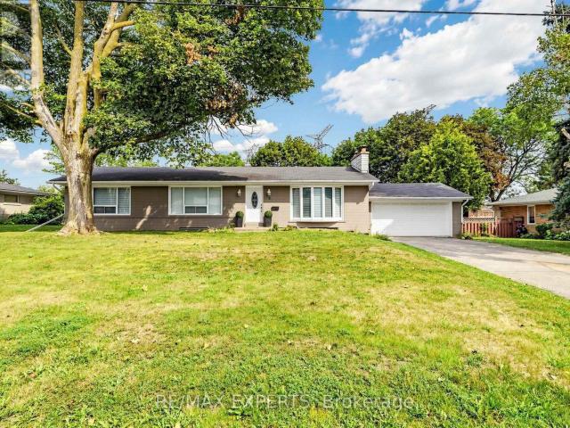 apartment at 8 LONGBRIDGE ROAD, Vaughan, Ontario, L4J1L5