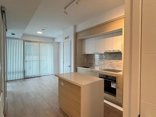 apartment at 906 29 GREEN TRAIL COURT, Toronto, Ontario, M2K0J9