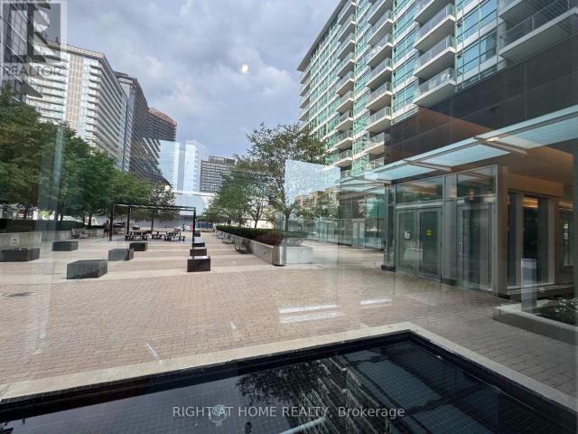 apartment at 916 15 SINGER COURT, Toronto, Ontario, M2K0B2