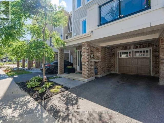 apartment at 929 APPLE HILL LANE