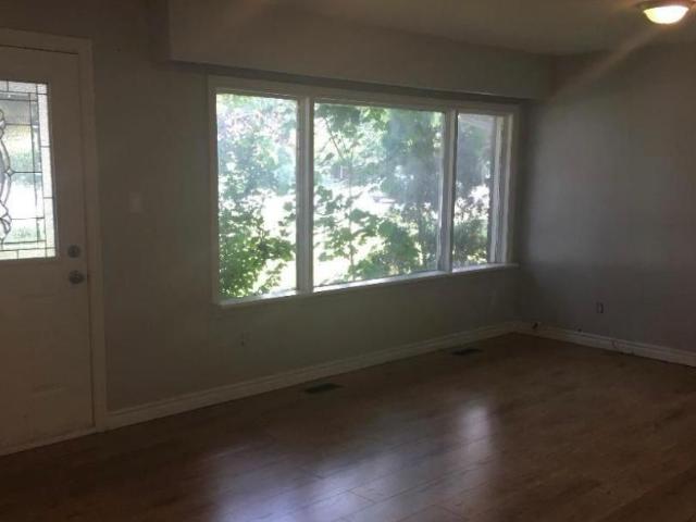 apartment at 969 DAVIS DRIVE, Newmarket, Ontario, L3Y2R7