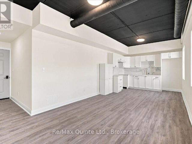 apartment at C 445 CENTRE STREET N, Greater Napanee, Ontario, K7R3S4