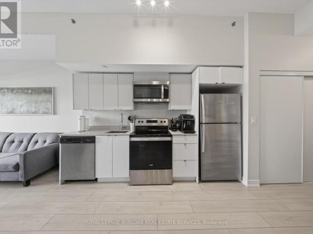 apartment at A115 3210 DAKOTA COMMON, Burlington, Ontario, L7M2A8