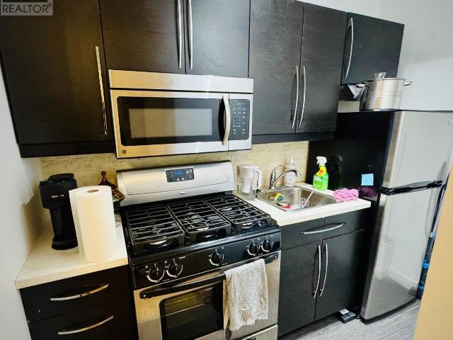 apartment at A3 426 MARKHAM STREET, Toronto, Ontario, M6G2L2
