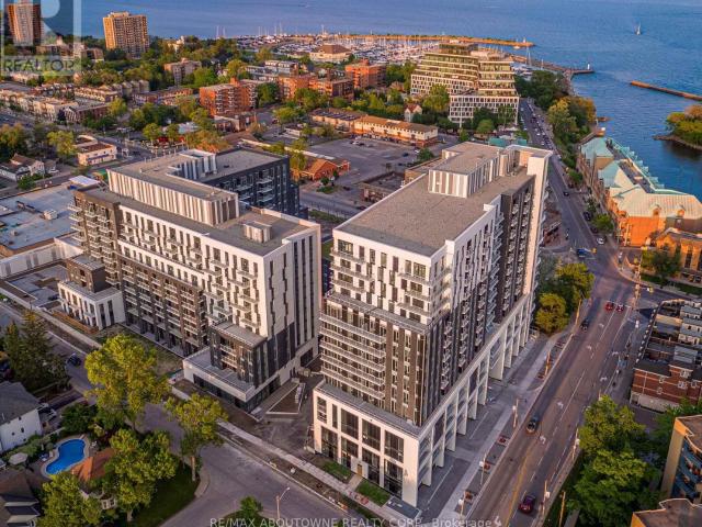 apartment at B0903 133 BRONTE ROAD, Oakville, Ontario, L6L3C1