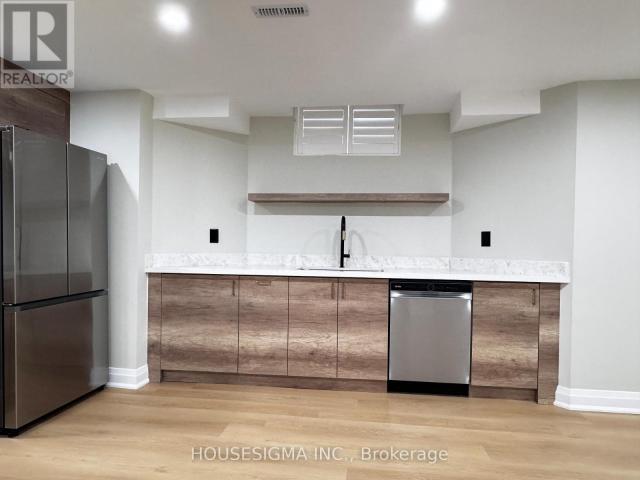 apartment at B1 9 DELEVAN COURT, Richmond Hill, Ontario, L4B3W8