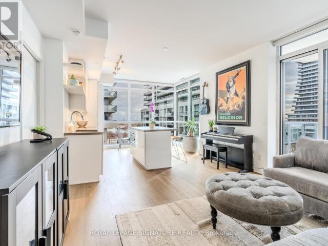 apartment at B415 60 ANNIE CRAIG DRIVE, Toronto, Ontario, M8V0C4
