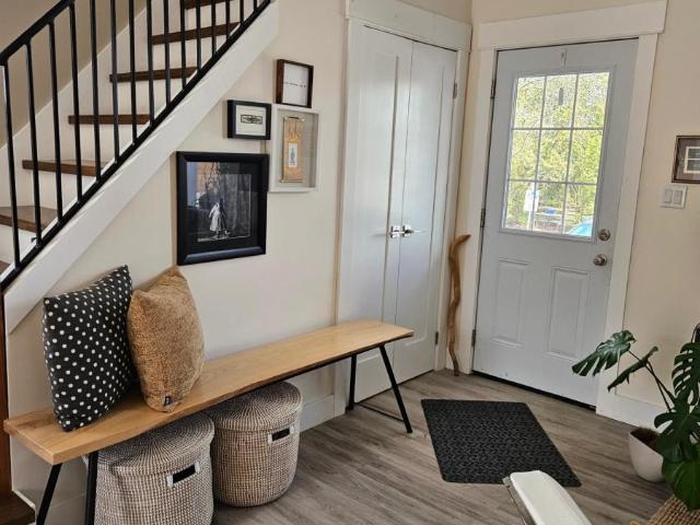 apartment at B 61 BROCK STREET E, Uxbridge, Ontario, L9P1K2