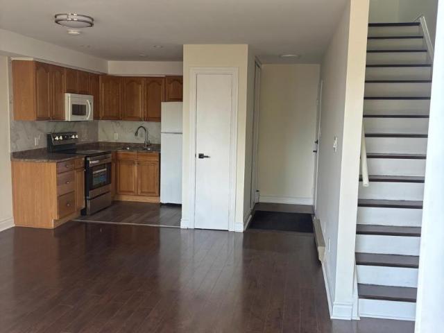 apartment at B 1389 DANFORTH AVENUE, Toronto, Ontario, M4J1N2