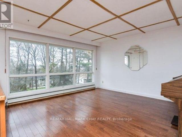apartment at B 18 ELM STREET, New Tecumseth, Ontario, L9R1M8