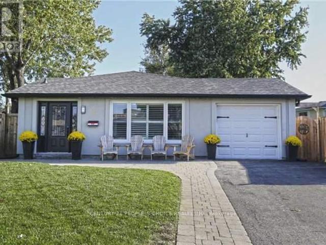 apartment at BASEMENT – 3 ERINDALE CRESCENT