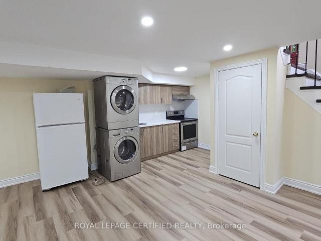 apartment at BASEMENT – 102 BUNCHBERRY WAY