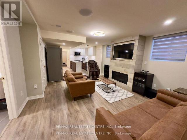 apartment at BASEMENT 271 SIXTEEN MILE DRIVE, Oakville, Ontario, L6M0V8