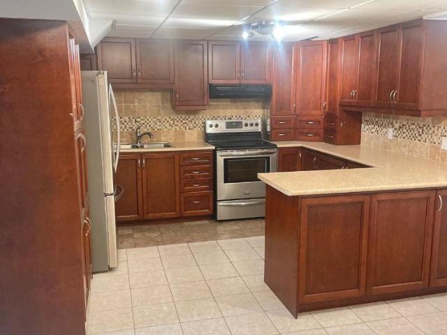 apartment at BASEMENT 31 BELLONA STREET, Vaughan, Ontario, L4L6P8