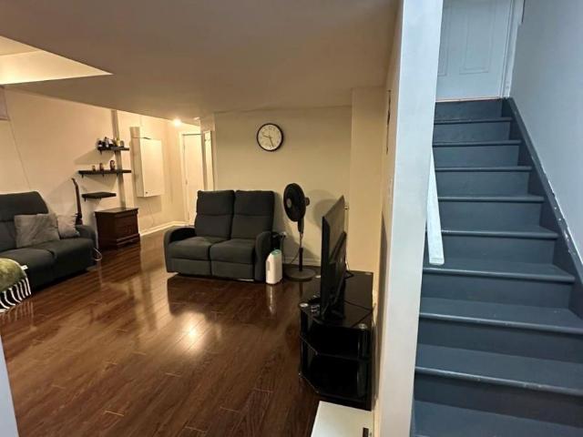 apartment at BASEMENT 3398 CRIMSON KING CIRCLE, Mississauga, Ontario, L5N8M9
