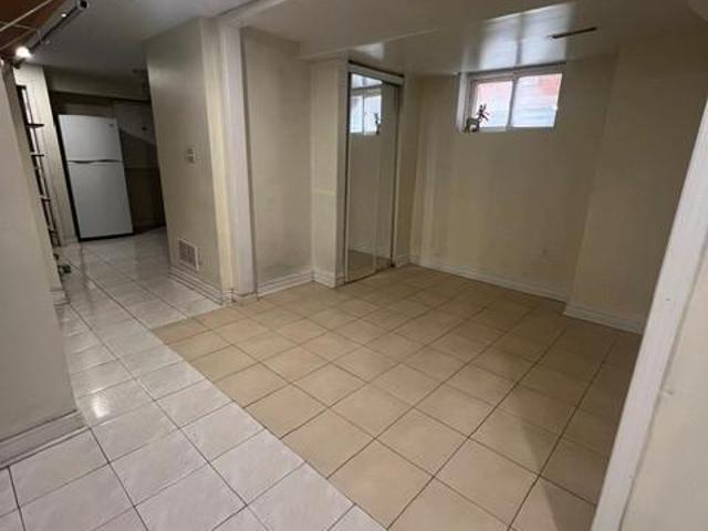 apartment at BASEMENT 39 BRIARGLEN COURT, Toronto, Ontario, M1W3Z8