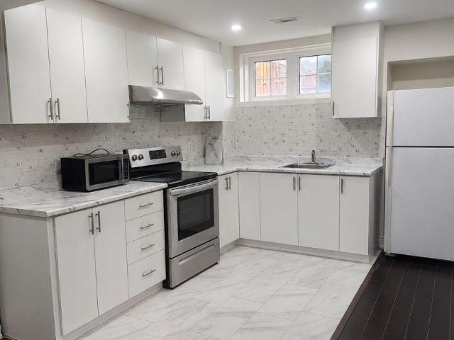 apartment at BASEMENT 404 NAIRN CIRCLE, Milton, Ontario, L9T8A5