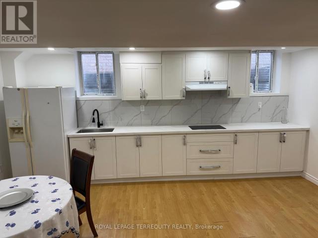 apartment at BASEMENT 520 MATISSE PLACE, Mississauga, Ontario, L5W1M3