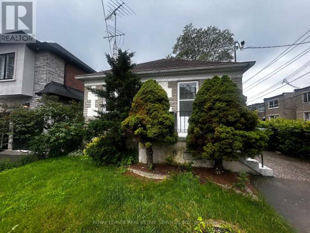 apartment at BASEMENT 6 HIAWATHA PARKWAY, Mississauga, Ontario, L5G3R7