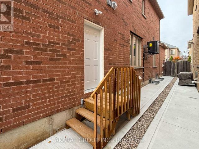 apartment at BASEMENT APT 5463 FUDGE TERRACE, Mississauga, Ontario, L5M0N1