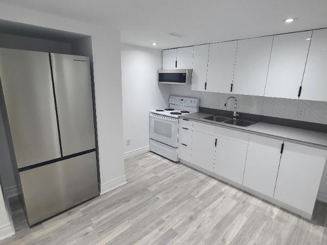 apartment at BSMNT 26 MILLCROFT WAY, Vaughan, Ontario, L4J6P1