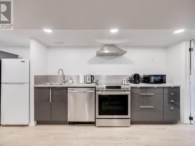 apartment at BSMT 490 SYMINGTON AVENUE, Toronto, Ontario, M6N2W5