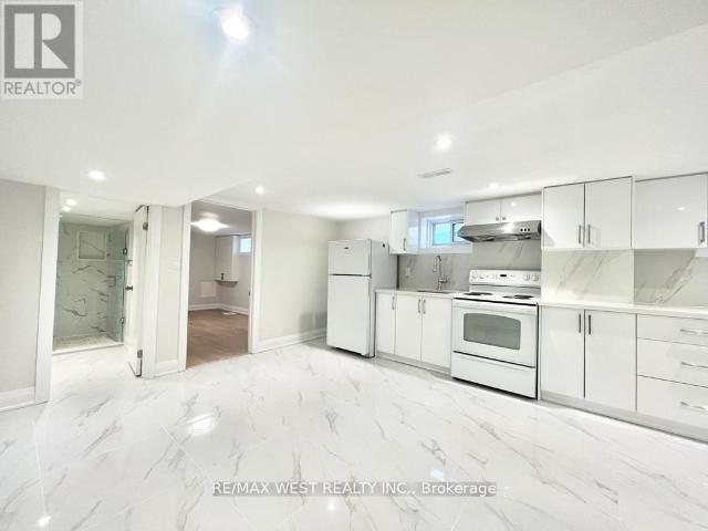 apartment at BSMT 4 SUTHERLAND AVENUE, Toronto, Ontario, M4C1R8