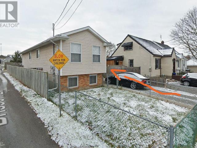 apartment at BSMT 6 LINCOLN AVENUE, St. Catharines, Ontario, L2P2H9