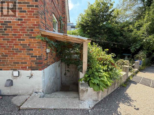 apartment at BSMT 1074 BRIAR HILL AVENUE, Toronto, Ontario, M6B1M7