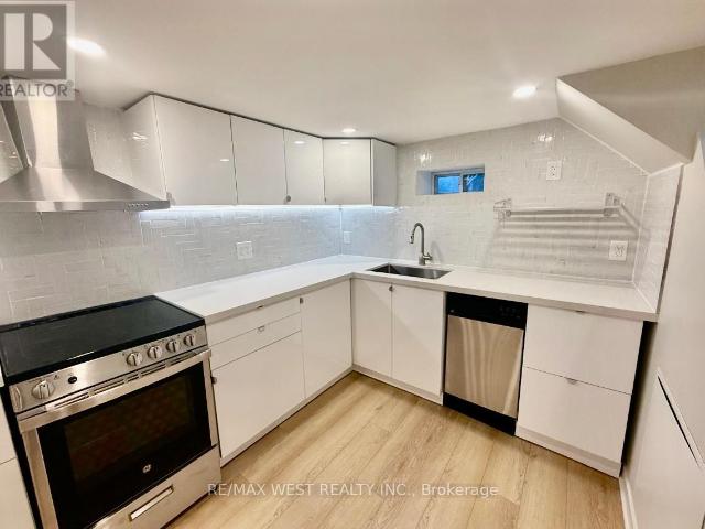 apartment at BSMT 10 VIMY AVENUE, Toronto, Ontario, M9N2W2